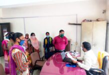 રોજ કોહેઝન ફાઉન્ડેશન ટ્રસ્ટ દ્વારા વિધવા બહેનોની સમયસર સહાય માટે વાંસદાના મામલદારને આવેદનપત્ર અપાયું