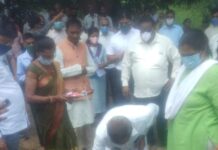 ચીખલી તાલુકામાં મુખ્યમંત્રી ગ્રામ સડક યોજના અંતર્ગત રૂ.૬ કરોડના કામોનું ખાત મુહુર્ત કરાયા.