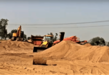 વલસાડમાં રેતી ચોરો કામે લાગ્યા ! ખાણ ખનીજ વિભાગ ભર ઉંઘમાં !