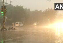 દિલ્હી-NCR અને આસપાસના વિસ્તારોમાં મુશળધાર વરસાદ