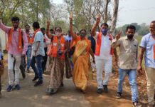 ડોલવણ તાલુકા પંચાયતની સ્થાનિક સ્વરાજ્યની ચુંટણીમાં ભાજપના ઉમેદવારોએ ભર્યા ફોર્મ !