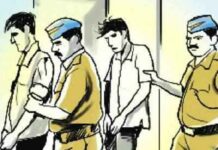 વલસાડના દારૂ કેસના 2 વોન્ડેટ બારડોલી અને ગુંદલાવથી ઝડપાયા