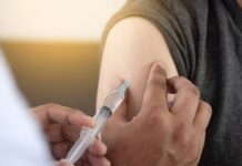 ધરમપુરના પ્રાંત અધિકારીની વેપારીઓને વેક્સિન લેવા અપીલ