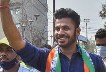 બંગાળમાં ક્રિકેટર મનોજ તિવારીએ ટીએમસી તરફથી 32 હજાર વોટથી મેળવ્યો વિજય !