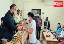 ચીખલી કોલેજમાં તેજસ્વી વિદ્યાર્થીઓને ટ્રોફી તેમજ પ્રમાણપત્ર આપી સન્માનિત કરાયા