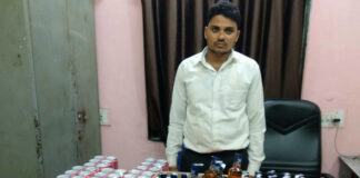 છોટાઉદેપુર: પોલીસે સ્કોર્પિયો ગાડીમાં ઈગ્લીશ દારૂની હેરાફેરી કરી લઇ જતા એક ઇસમ ઝડપાયો