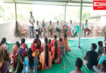 ધરમપુરના મોટી ઢોલડુંગરી ગામમાં કોરોના અને ગામના પડતર પ્રશ્નોને લઈને યોજાઈ ગ્રામસભા