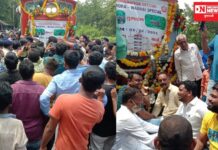 નેરોગેજ ટ્રેનમાંથી ભાજપના આગેવાન દ્વારા અનંત પટેલને મારવામાં આવ્યો ધક્કો.. અને મચ્યો હોબાળો..