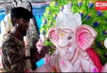 ગોધરા શહેરમાં ગણેશ પ્રતિમાઓની અવનવી ચારફૂટની પ્રતિમાઓનુ વેચાણ.