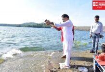 રાજયના નર્મદા, જળ સંપત્તિ અને પાણી પુરવઠા મંત્રીશ્રી જીતુભાઈ ચૌધરીએ ઉકાઈ ડેમની મુલાકાત લઇ કર્યા નીરના વધામણા