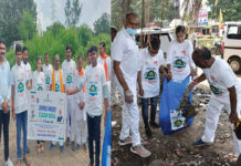 નર્મદા નહેરુ યુવા કેન્દ્ર દ્વારા આયોજિત સ્વચ્છ ભારત અભિયાન કાર્યક્રમમાં સાંસદ મનસુખ વસાવા જોડાયા