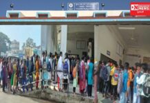 ડાંગમાં બસ ડેપોના અધિકારીની પાસ કાઢવાની ગોકળગાયની કામગીરીથી વિધાર્થીઓ હેરાન-પરેશાન