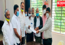 વઘઇ તાલુકા કોંગ્રેસ સમિતિ દ્વારા કોરોનામાં મૃત્યુ પામનારનાં પરિવારજનોને સહાય માટે મામલતદાને આવેદનપત્ર