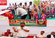 કપરાડાના વારોલી તલાટ ગામથી શ્રી ક્રિષ્ના યુવક મંડળના ભાવિક ભક્તો શિરડી સાઈબાબાના દર્શને પગપાડા જવા રવાના થયા !