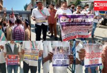 નવસારી યુથ કોંગ્રેસ દ્વારા નગરપાલિકા ખાતે બિન સચિવાલયની રદ કરાયેલી પરિક્ષાને લઈ વિરોધ પદર્શન