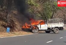 જાણો: ક્યાં શોર્ટ સર્કિટનાં પગલે પીકઅપ વાન બળીને થઇ ખાખ..