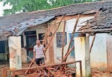 કપરાડાનું નિષ્ઠુર અને બહેરું બનેલું તંત્ર ક્યારેક શાળામાં ભણતાં નાના ભુલકાંઓનો જીવ લેશે હો.. જાણો સમગ્ર ઘટના