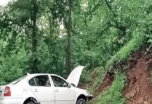 સાપુતારામાં કારના ચાલકનો સ્ટિયરીંગ પર કાબુ ન રહેતા થયો ગંભીર અકસ્માત.. જાણો શું થયું ઘટનામાં..