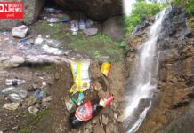 વાંસદાના આંકડા ધોધ પર દારૂની મહેફીલો થતી હોવાની સાબિતી પુરતી ખાલી બાટલીઓ કેદ થઈ તસ્વીરોમાં.. પોલીસ અજાણ.. કે ?