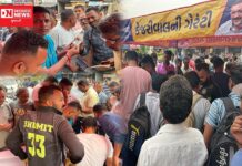 ગણદેવીમાં આમ આદમી પાર્ટીને તરફ લોકોને ખાસ્સું આકર્ષણ.. ગેરેંટી કાર્ડ લેવા લોકોની પડાપડી જુઓ વિડીઓ…