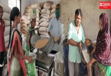 ઓછુ અનાજ આપતાં કે બારોબાર અનાજ વેચી દેતા સસ્તા અનાજના દુકાનવાળાની હવે ખેર નથી.. ફોન કરો આ ટોલ ફ્રી નંબર પર..