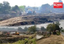 વલસાડના ચણવાઈ ગામના તળાવમાં થઈ રહેલી કામગીરીને.. વિકાસ ગણવો કે વેડફાટ.. તંત્ર નિંદ્રાધીન