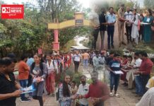 રાનકુવા બી.એલ.પટેલ સ્કૂલમાં બોર્ડના પરીક્ષાર્થીઓને યુથ ક્લબ ઓફ રાનકુવા દ્વારા કંકુ તિલક, બોલપેન અને ચોકલેટ આપી કર્યા પ્રોત્સાહિત