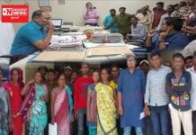 જમીન વિહોણા ખેતમજૂરોને ન્યાય અને ગેરકાયદેસર ચાલતી સ્ટોન ક્વોરી વિરૂદ્ધ માંડવી નાયબ કલેકટર કચેરીએ લોકોનો હલ્લાબોલ..