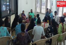 વિદ્યાર્થીનીના અપમૃત્યુના પગલે પલસાણા નર્સિંગ કોલેજ છોડી દેવા માંગતા વિદ્યાર્થીઓ આપ્યું ધારાસભ્ય અનંત પટેલને આવેદનપત્ર..