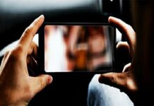 ફેસબુક પર દ. ગુજરાતના યુવકને અજાણી યુવતી સાથે અશ્લીલ વાતો અને હરકતો કરવી પડી ભારે.. યુવતીએ 66,000 ખંખેરીયા..