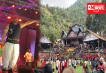 ગુજરાત ડાંગના આદિવાસી રેપર ટી.આર કામડીએ નાગાલેન્ડ ખાતે ઈન્ટરનેશનલ હોર્નબિલ ફેસ્ટિવલમાં ડુંગર દેવનું ગીત ગાય લોકોનું મન મોહ્યું… જુઓ વિડીઓ…