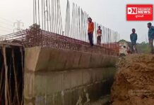 મોવી થી ડેડીયાપાડા રસ્તા પાર થઇ રહેલા પુલિયાના બાંધકામમાં હલકાં ગુણવત્તા વાળો માલ વપરાઈ રહ્યો હોવાના દ્રશ્યો આવ્યા સામે..