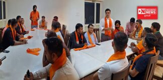 વલસાડ ભારતીય જનતા યુવામોર્ચાની લોકસભાની ચૂંટણીને લઇને સંગઠનાત્મક કાર્યક્રમો માટે ધરમપુરમાં યોજાઈ કારોબારી બેઠક..