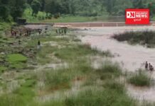 ઉગા ગામના આધેડનો પગ ચેકડેમ પરથી લપસી જતા નદીમાં તણાયો..