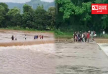 ધરમપુરના સિંદૂમ્બર ખોરી ફળિયાના પુલિયા પરથી પાણીનો ધસમસતો પ્રવાહ.. જનજીવન ખેરવાયુ.. જુઓ વિડીયો