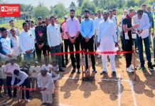 ક્રિકેટના મેદાનમાં.. મનસુખ વસાવા-ચૈતર વસાવા એક સાથે.. એક સાથે રીબીન કાપી કરાવ્યું ઉદ્ઘાટન..