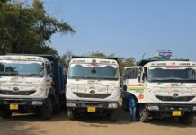 ડેડીયાપાડાના મેડિયાસાગ ગામમાં રોયલ્ટી વગરની બ્લેક ટ્રેપ ભરેલી ત્રણ ટ્રકો ખાણખનીજ વિભાગે ઝડપી.. 45 લાખનો મુદ્દામાલ કબજે