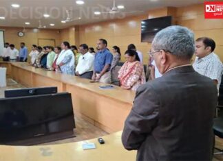 વલસાડમાં શહીદ દિને રાજ્યભરમાં 2 મિનિટનું મૌન રાખવામાં આવ્યું..