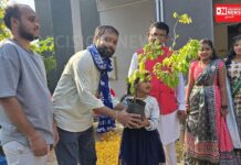 કંસેરી સેવા ગ્રુપના યુવાનો દ્વારા ખેરગામમાં કુપોષણ નાબુદી અભિયાનને વેગ આપવા બાળકોને અપાયા ફળોના છોડ ભેંટ