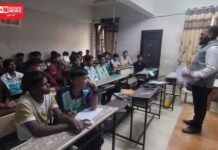 એસ.એસ.માહલા કેમ્પસ દ્વારા ધોરણ 12 ના વિધાર્થી માટે વાંસદા ખાતે કેરિયર માર્ગદર્શન..