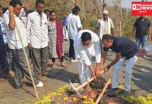 ધરમપુરના ખોબા ગામમાં કુલ 8.07 કિમી લાંબા માર્ગનું MLA અરવિંદ પટેલ અને સમાજસેવી નીલમ પટેલ હસ્તે કરાયું ખાતમુહૂર્ત