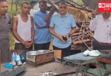 ધરમપુર સિંદૂમ્બર ગામમાં તોફાની પવન સાથે ધોધમાર વરસાદમાં ઘર થયું જમીનદોસ્ત.. MLA અરવિંદ પટેલની મુલાકાત