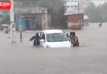 નર્મદા જિલ્લામાં મોટાભાગના ગામડાઓ જળબંબાકાર બની ગયાં..કાર રમકડાંની જેમ તણાઈ..