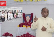 વિજયભાઈ રૂપાણીના નામે આદિવાસીઓએ એક વૃક્ષ વાવી એમને સાચી શ્રદ્ધાંજલિ અર્પણ કરીએ. મનસુખ વસાવા