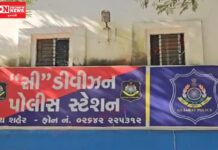 દાહોદના મોટી ખરચ ગામના બાળકને સી ડિવિઝન પોલીસે પેટ્રોલિંગ દરમિયાન શોધી પરિવાર સાથે મિલન કરાવ્યું..