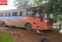 ડાંગ જિલ્લાનાં સાપુતારાથી વઘઇને જોડતા આંતર રાજ્ય ધોરીમાર્ગનાં બારીપાડામાં એસટી બસે બાઇકને અડફેટમાં લેતા ચાલકને ગંભીર ઇજા..