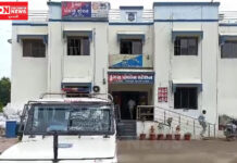 વાપીની 12 વર્ષની બાળકી માર્ક્સ ઓછા આવતા ઘરેથી જતી રહી હતી.. શોધી લાવનારને એક લાખ રૂપિયા ઇનામ આપવાની જાહેરાત કરાઈ..