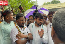 સુરતમાં DGVCL ઘૂટણી પાડતા કોંગ્રેસ કે આપના નેતા નહીં.. આદિવાસી ‘માં’ ના બે દીકરાઓ.. અનંત પટેલ & ચૈતર વસાવા