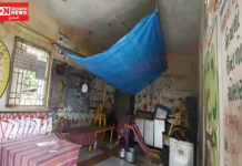 વાંસદા તાલુકાના પાટા ફળિયામાં આવેલ આંગણવાડીના બાળકો વરસાદી પાણીની ટપકતી છત નીચે બેસવા મજબૂર બન્યા..