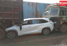 ભરૂચના નંદેલાવ માર્ગની રેલવે ગોદી પાસે ફાટક નજીક ઈનોવા કાર અને બે ડમ્પર વચ્ચે સર્જાયો અકસ્માત..